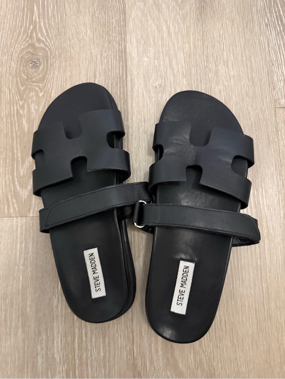 Steve Madden sandals black